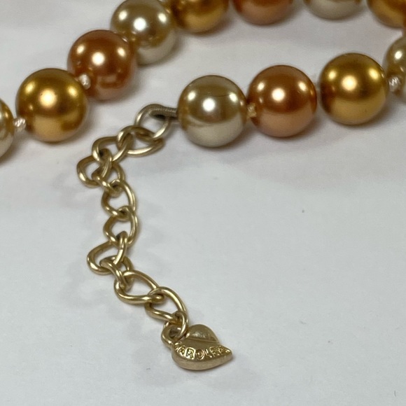 Large Tri-Color Pearl 14" Necklace by Carolee - Picture 4 of 7